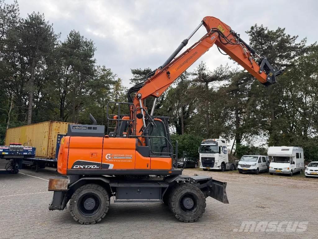 Doosan DX170W-5 Колесни екскаватори