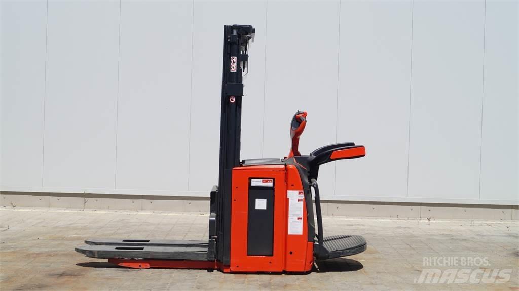 Linde L20APi Колички високоповдигачи с теглич