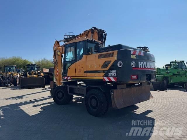 Hyundai HW 210 Колесни екскаватори