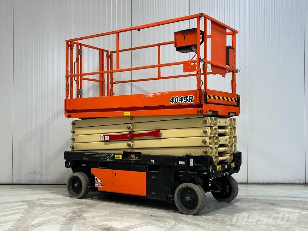 JLG 4045R Ножични работни платформи