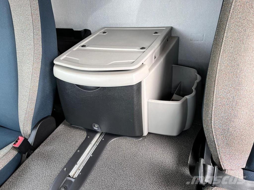 Volvo FL210 Каросерии