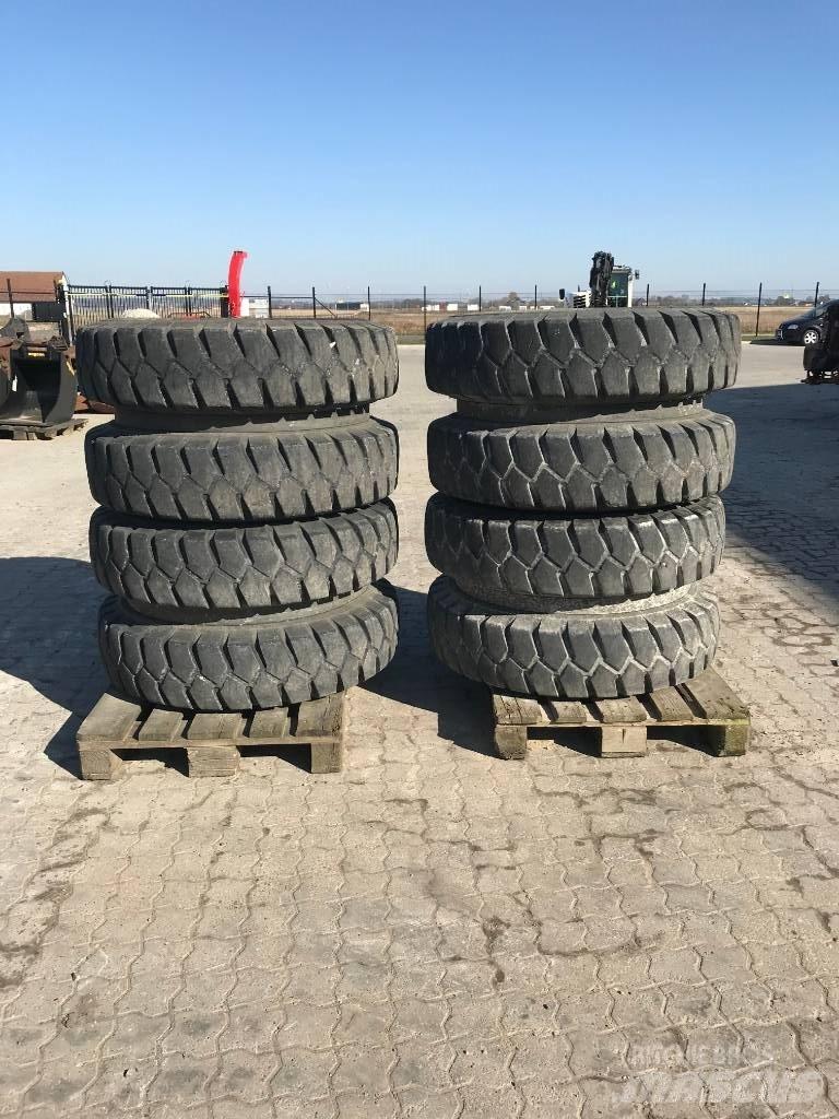 Dunlop 365/80R20 Гуми