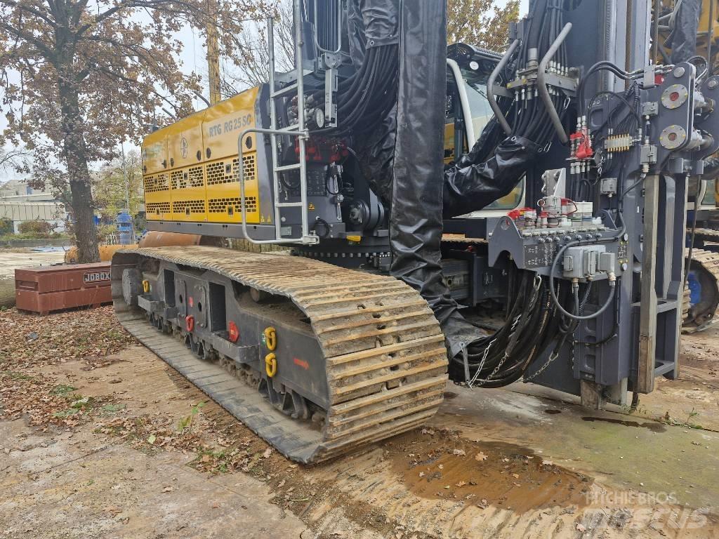 Bauer / RTG RG25-SC Пилоти
