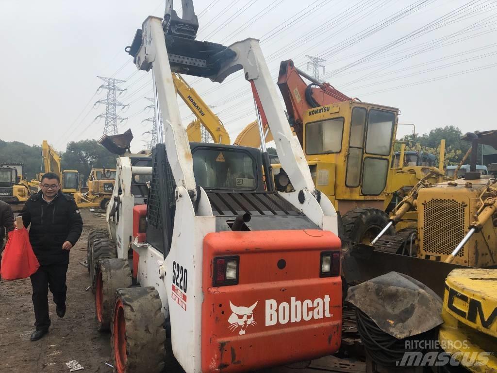Bobcat S 220 Мини товарачи
