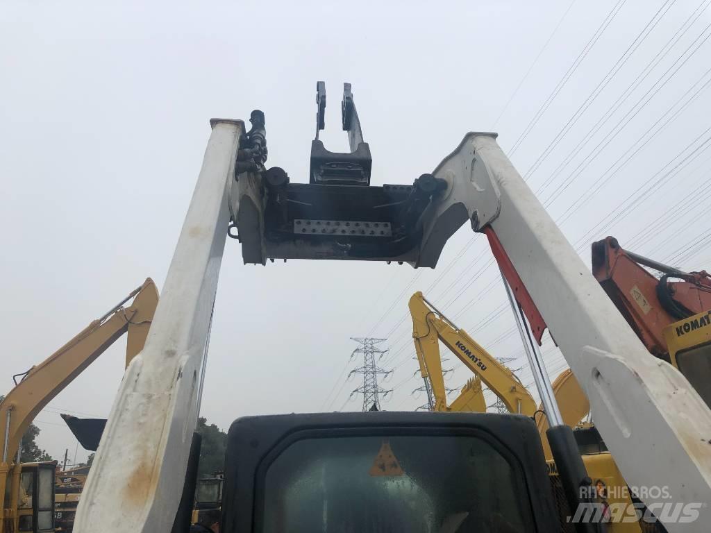 Bobcat S 220 Мини товарачи
