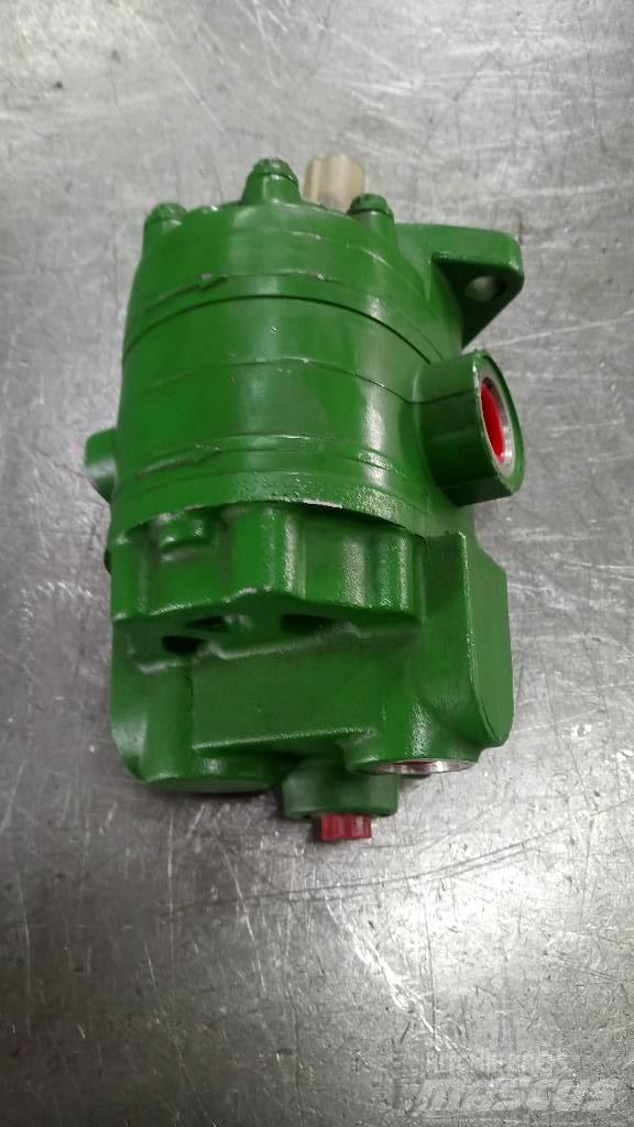 John Deere Αντλία Хидравлични