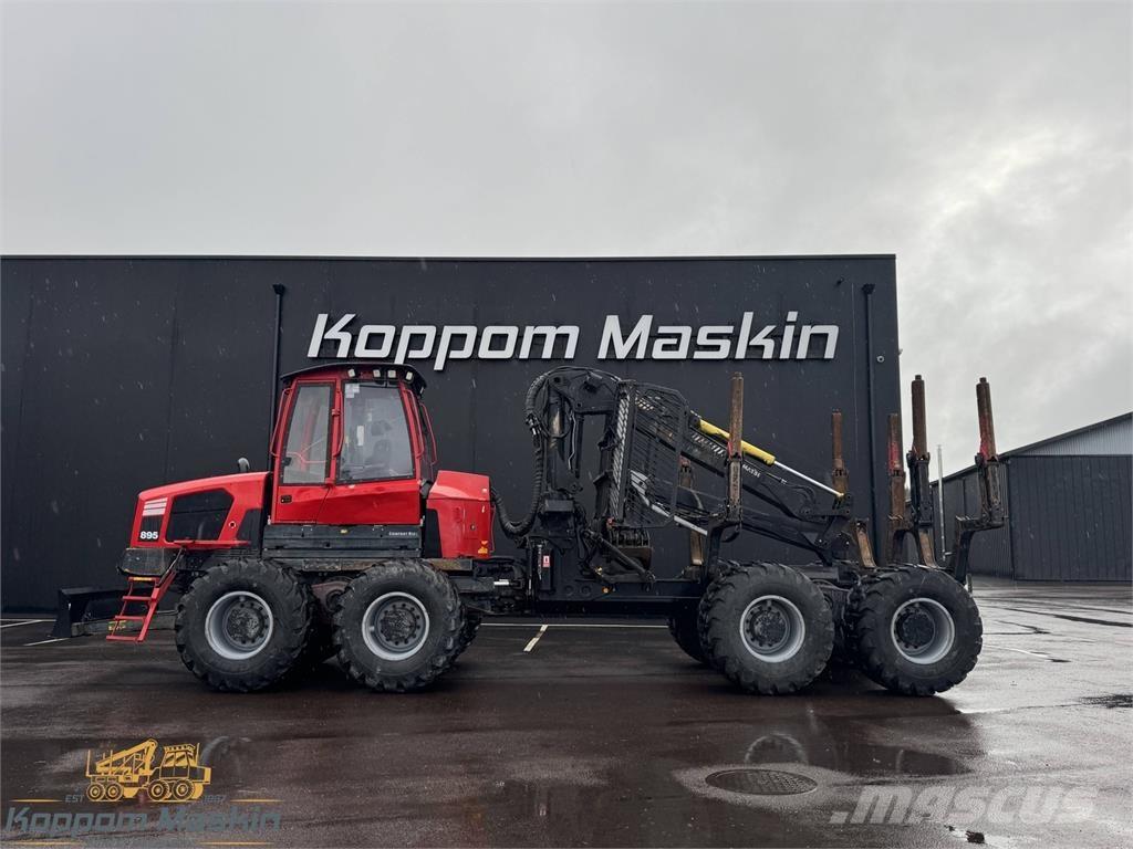Komatsu 895 Форуардери