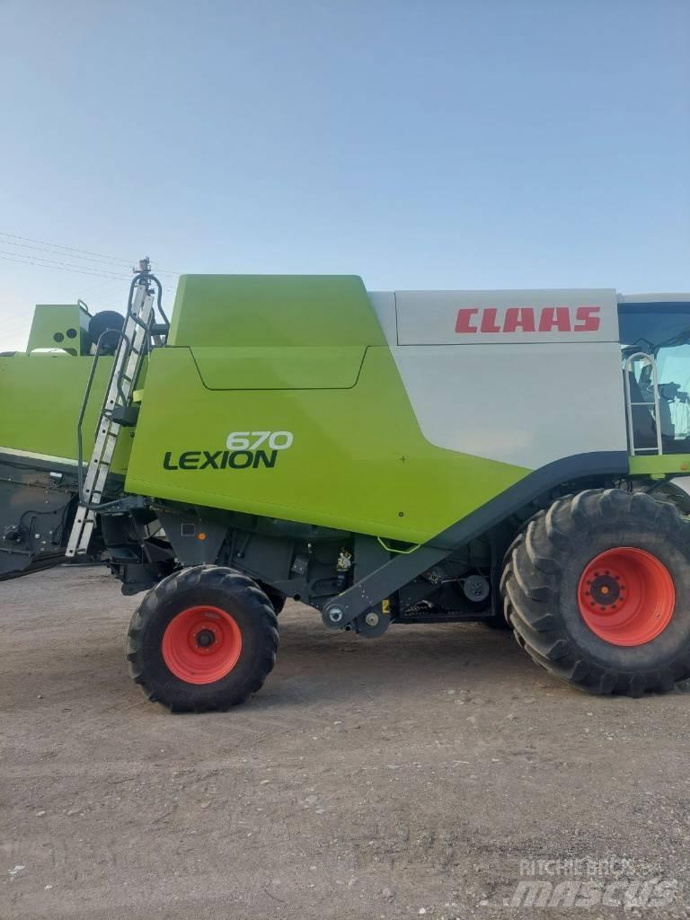 CLAAS Lexion 670 Комбайни