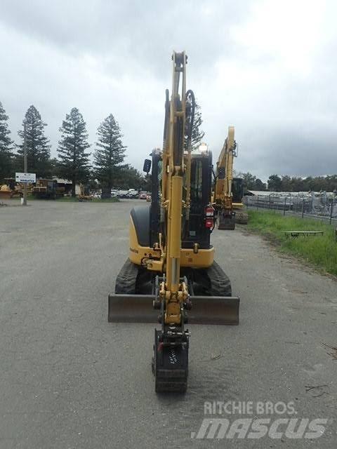 Komatsu PC35MR-5 Мини екскаватори < 7 т