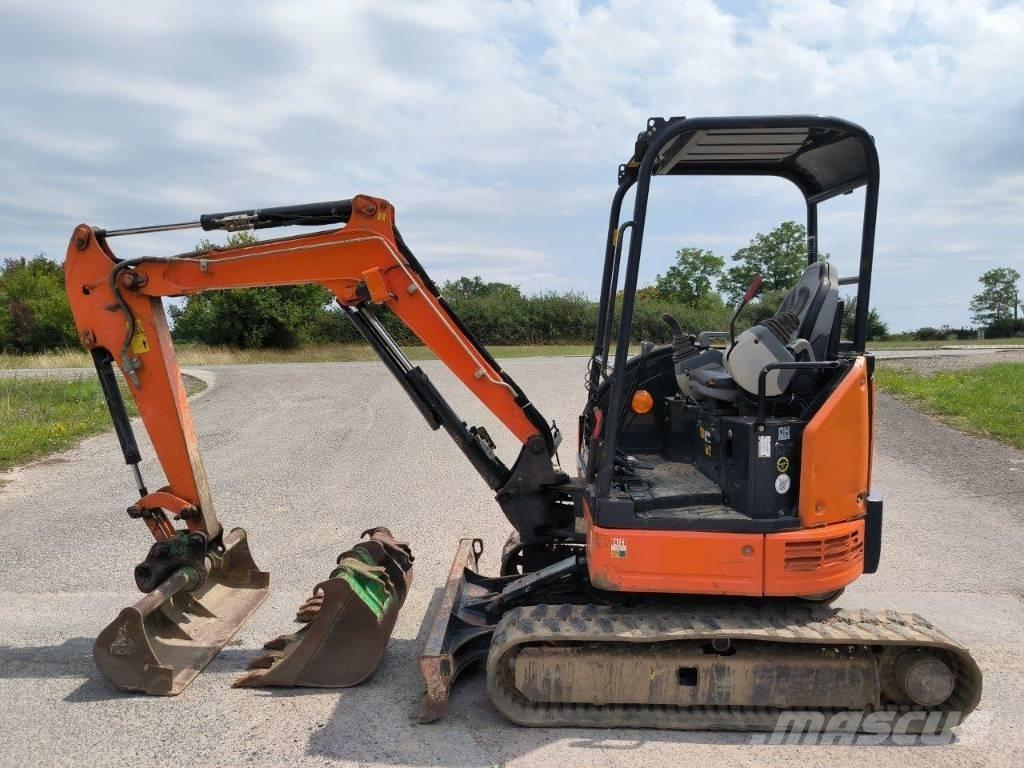 Hitachi ZX 26 U-5A Мини екскаватори < 7 т