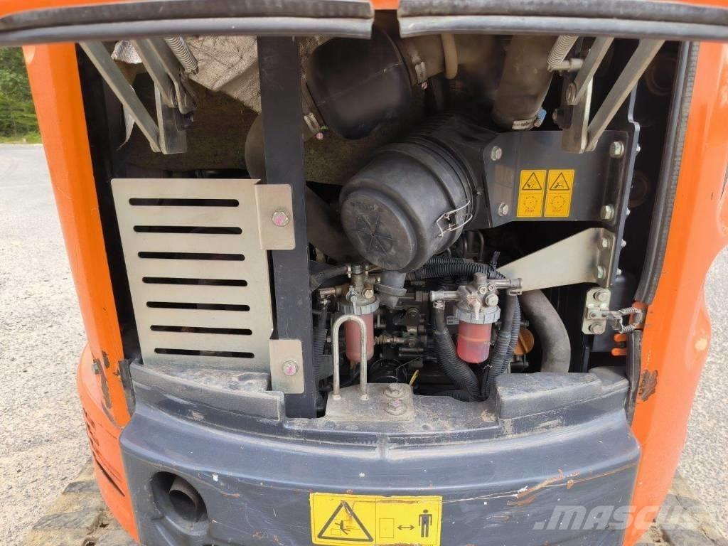 Hitachi ZX 26 U-5A Мини екскаватори < 7 т