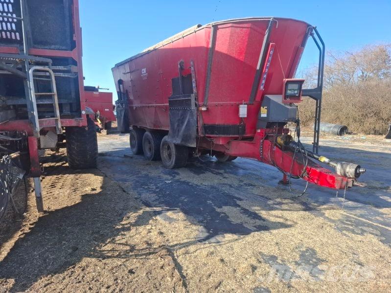 JF FEEDER VM 38 Хранилки за животни