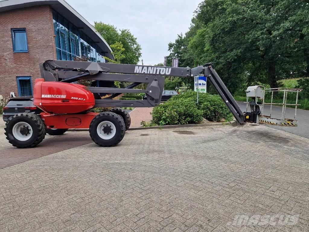 Manitou 200 ATJ Съчленени стрелови подемници