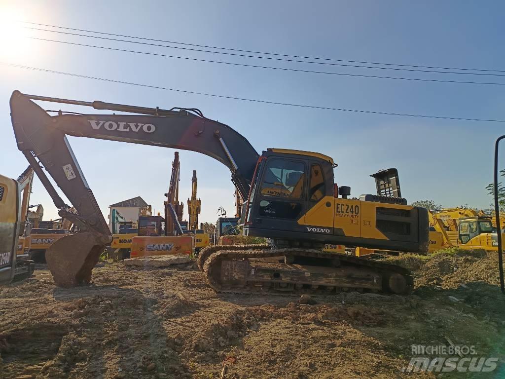 Volvo EC 240 Верижен екскаватор