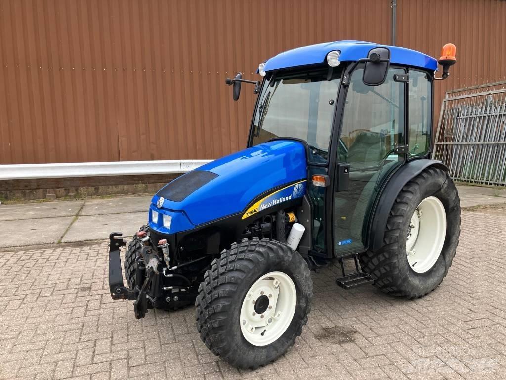 New Holland 3040 Трактори