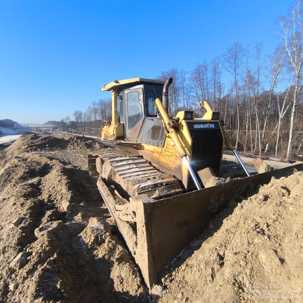Komatsu D 65 PX-15 Верижни булдозери
