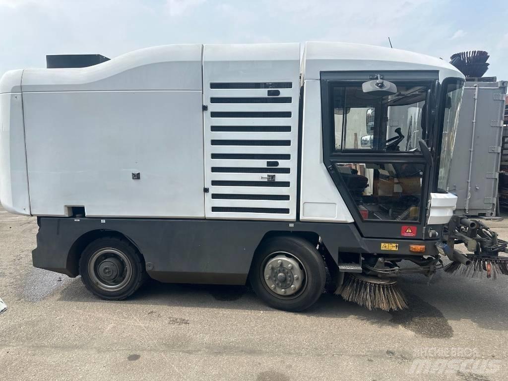 Ravo 540ST Автоматични метачки с четки