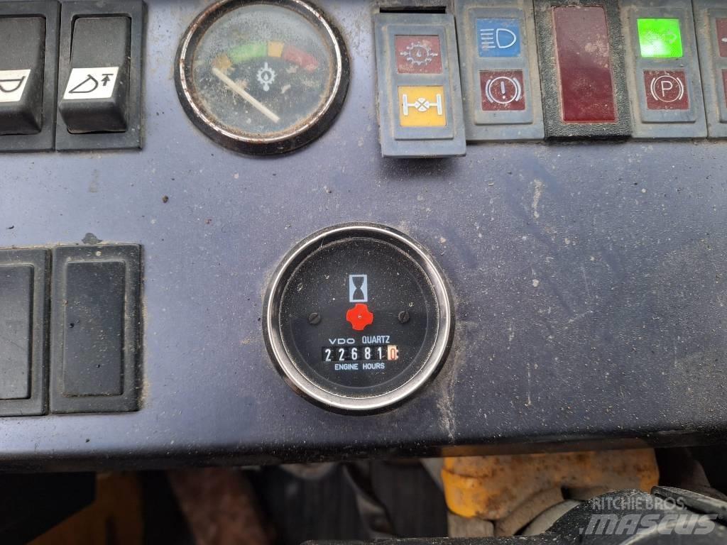 Volvo BM 4500 Колесни товарачи