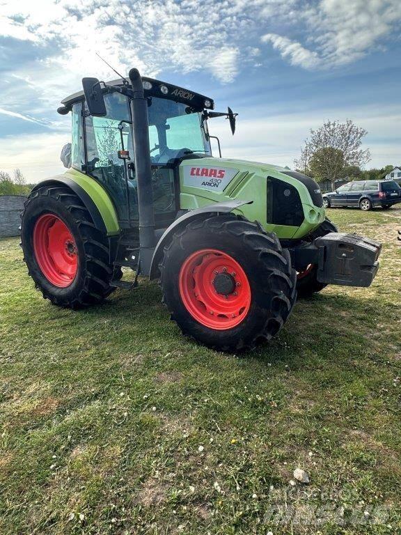 CLAAS Arion 430 Трактори