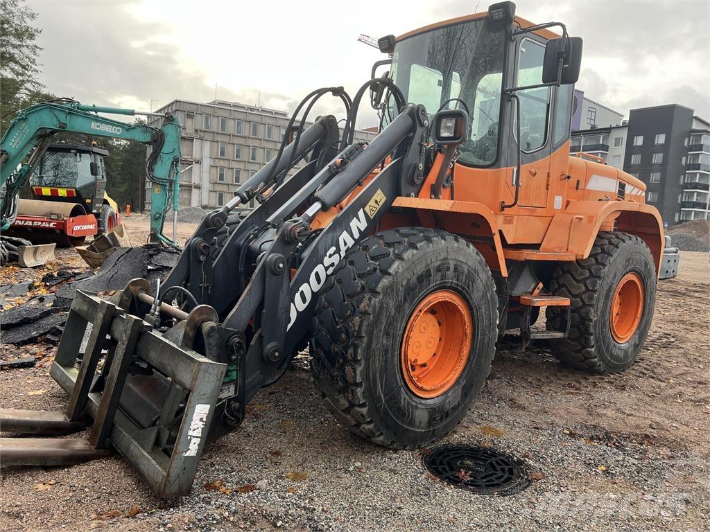 Doosan DL 200 Колесни товарачи