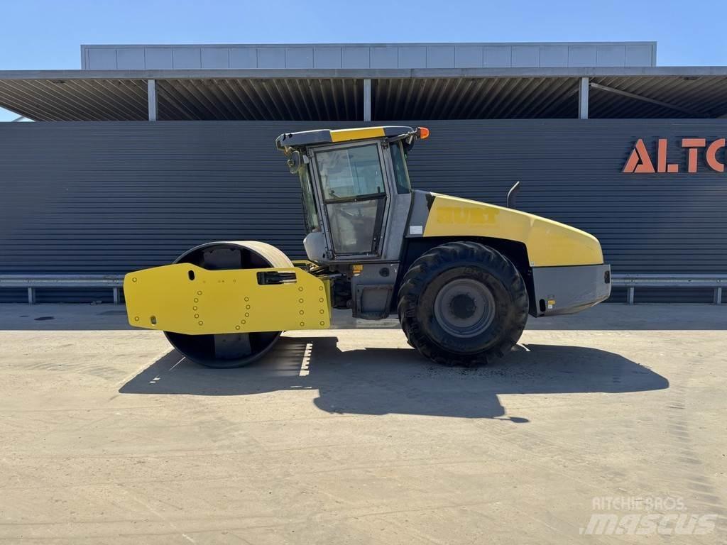 Dynapac CA3500D Еднобарабанни ролки

