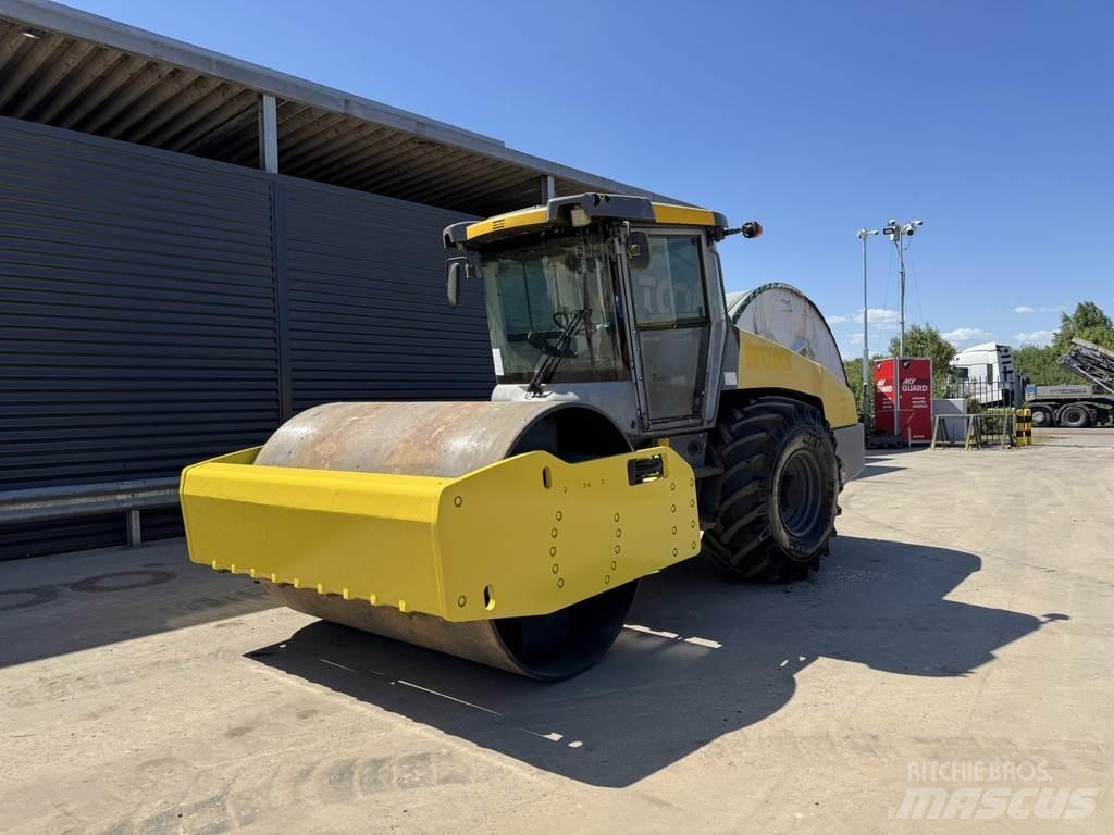 Dynapac CA3500D Еднобарабанни ролки
