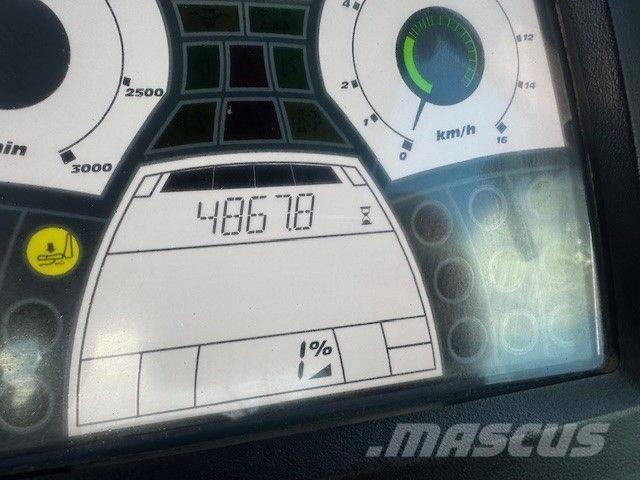 Bomag BW 216 DH-4i Еднобарабанни ролки
