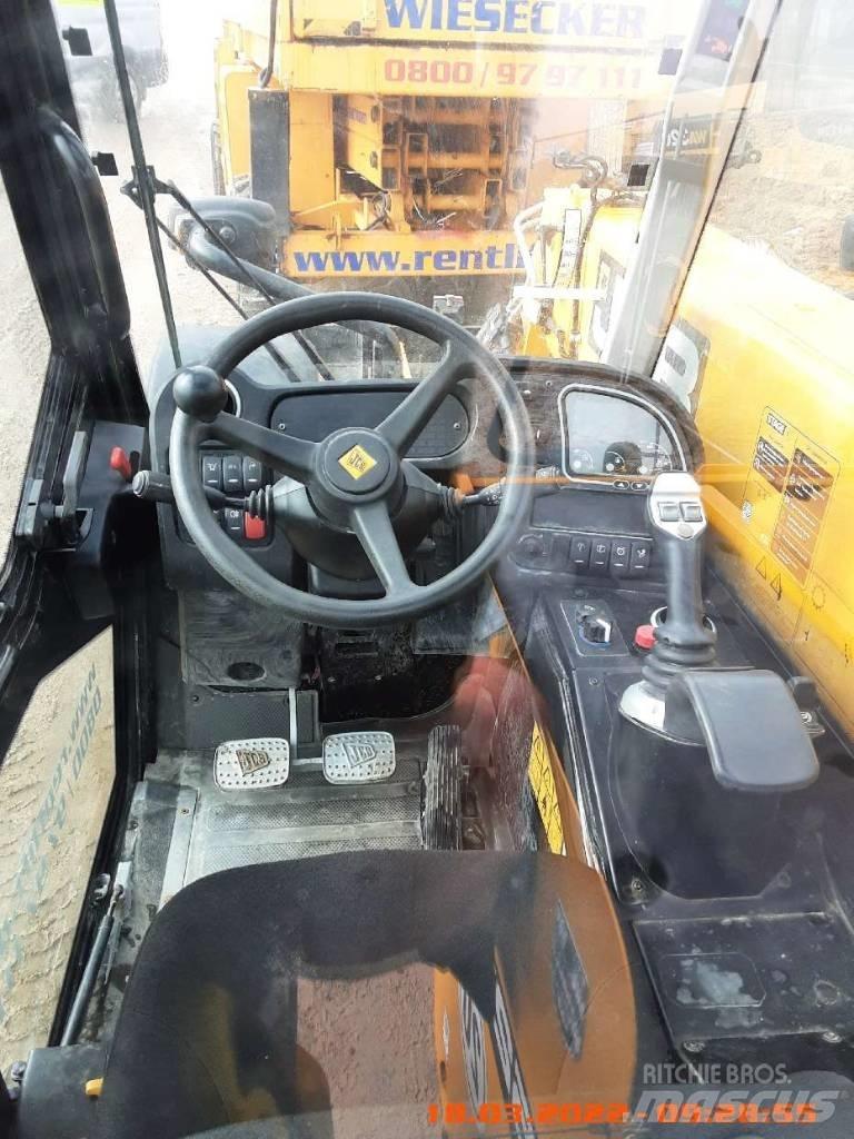 JCB 525-60 Телескопични товарачи