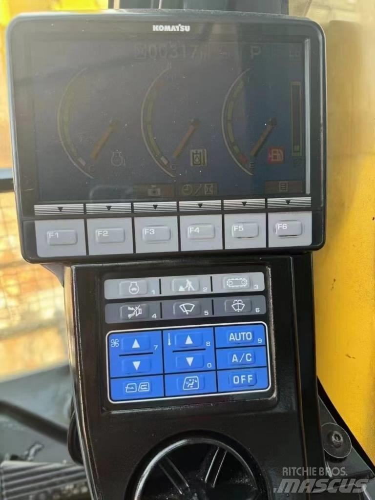 Komatsu 450LC-8 Верижен екскаватор