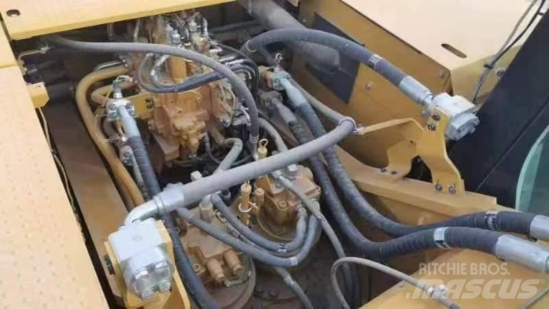 CAT 2022 CAT 350 Колесни екскаватори