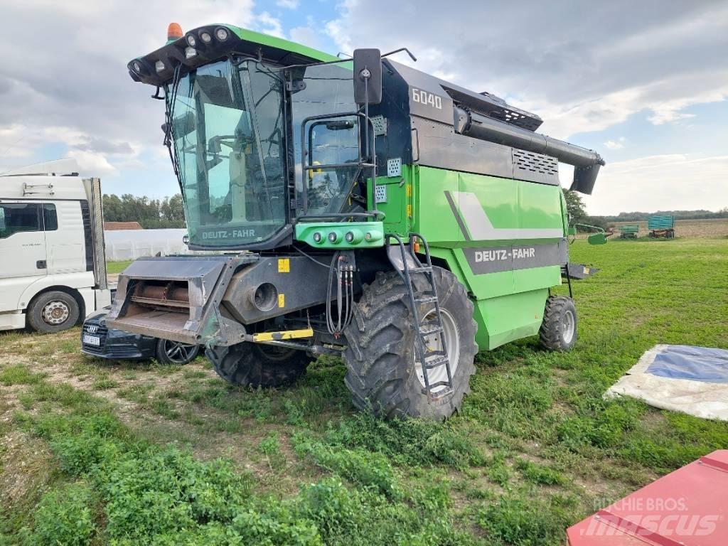 Deutz-Fahr 6040 6040 Комбайни
