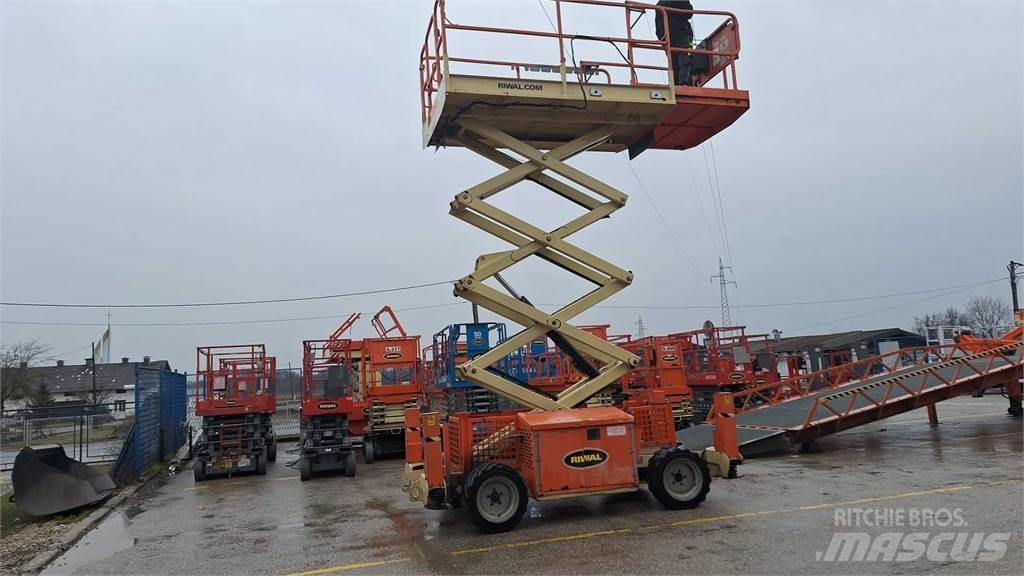 JLG 260MRT B Ножични работни платформи
