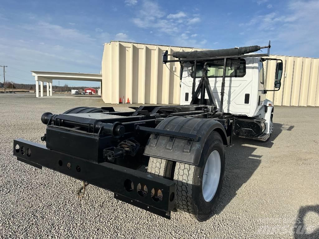 International 4400 Камиони за отпадъци