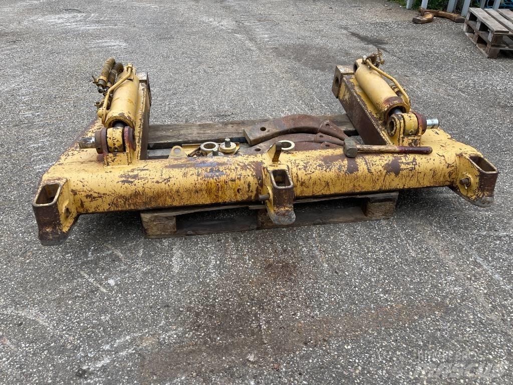 CAT 953 C Скарификатор