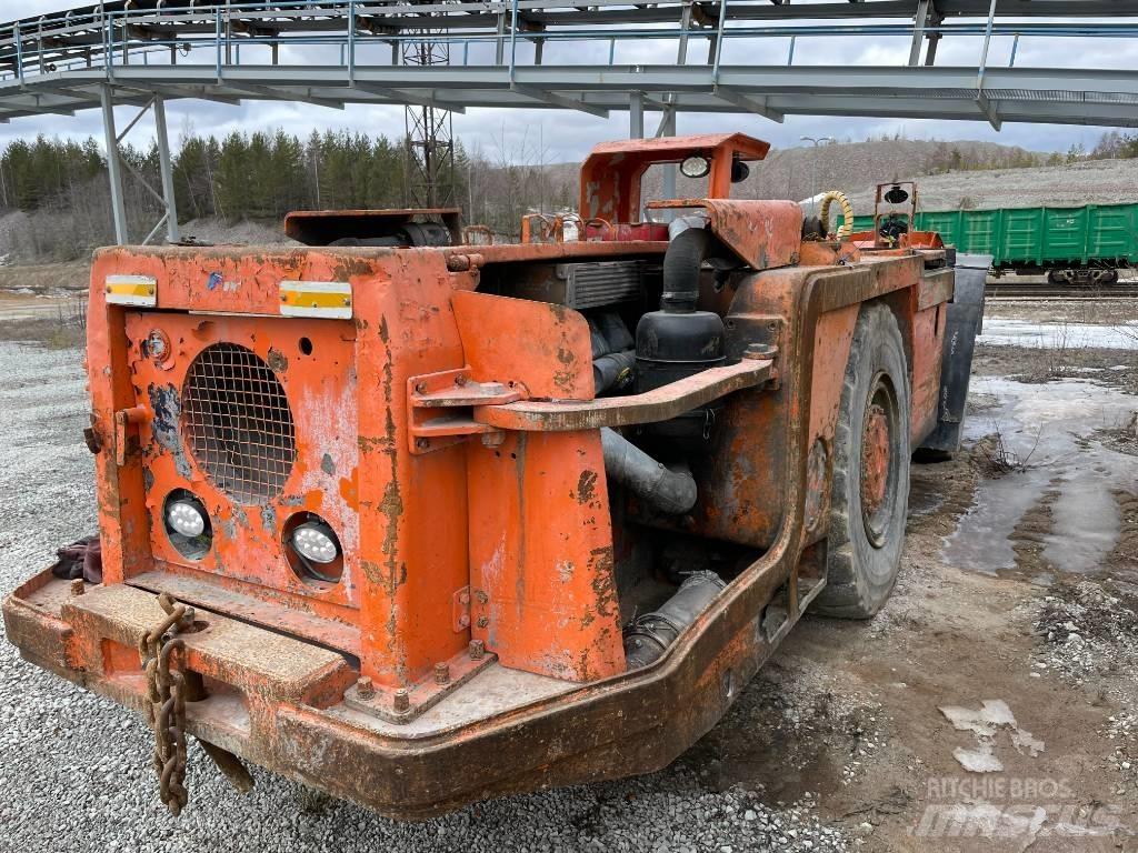 Sandvik Toro 301 Подземни товарачи