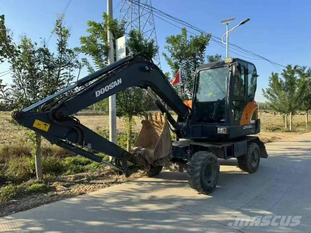 Doosan DX 60 Мини екскаватори < 7 т