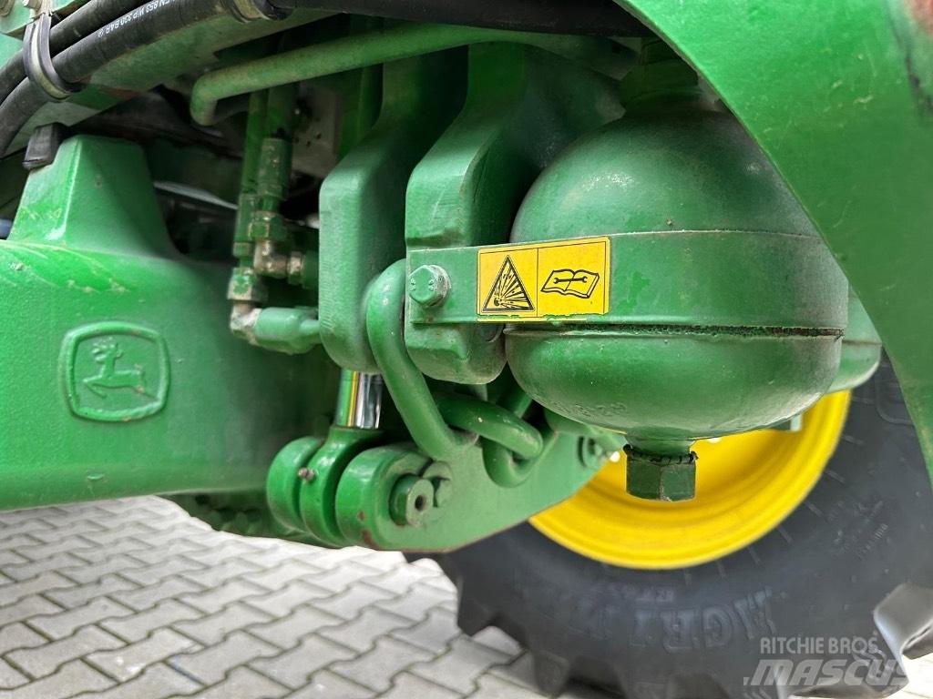 John Deere 6920 S Трактори