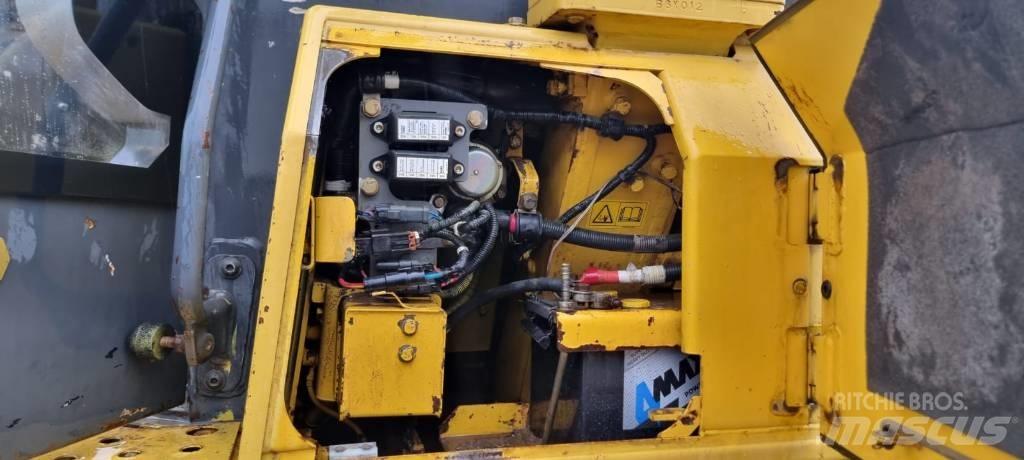 Komatsu D 61 EX-15 Верижни булдозери
