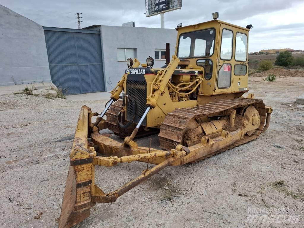 CAT D 4 D Верижни булдозери
