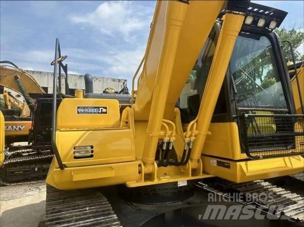 Komatsu PC 200 Средни екскаватори 7т - 12т