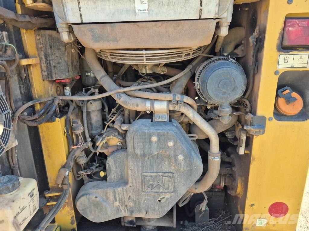 CAT 249 D Мини товарачи
