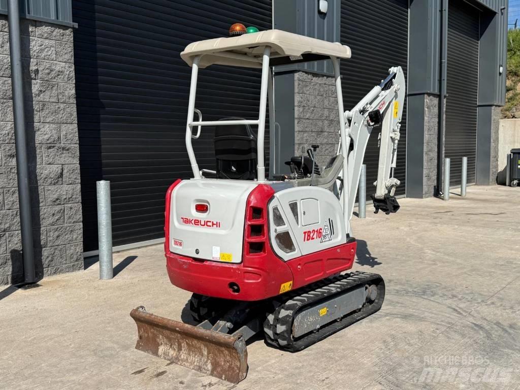 Takeuchi TB 216 Мини екскаватори < 7 т