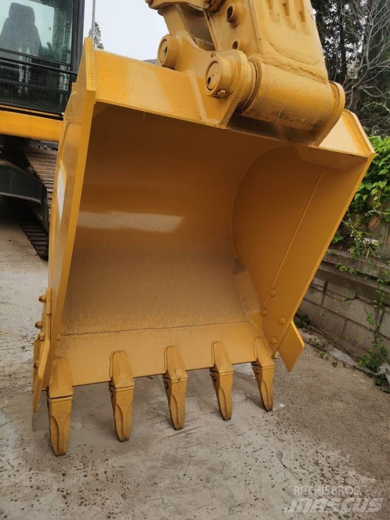 Komatsu PC 220-7 Верижен екскаватор