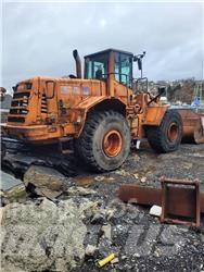 Fiat-Hitachi w230 Колесни товарачи