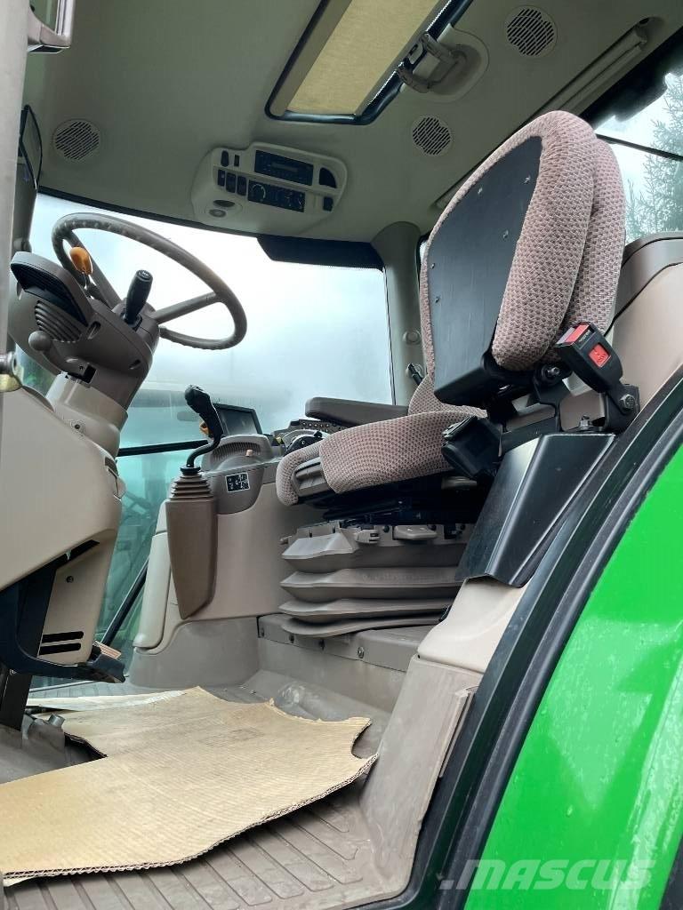 John Deere 6115R Трактори