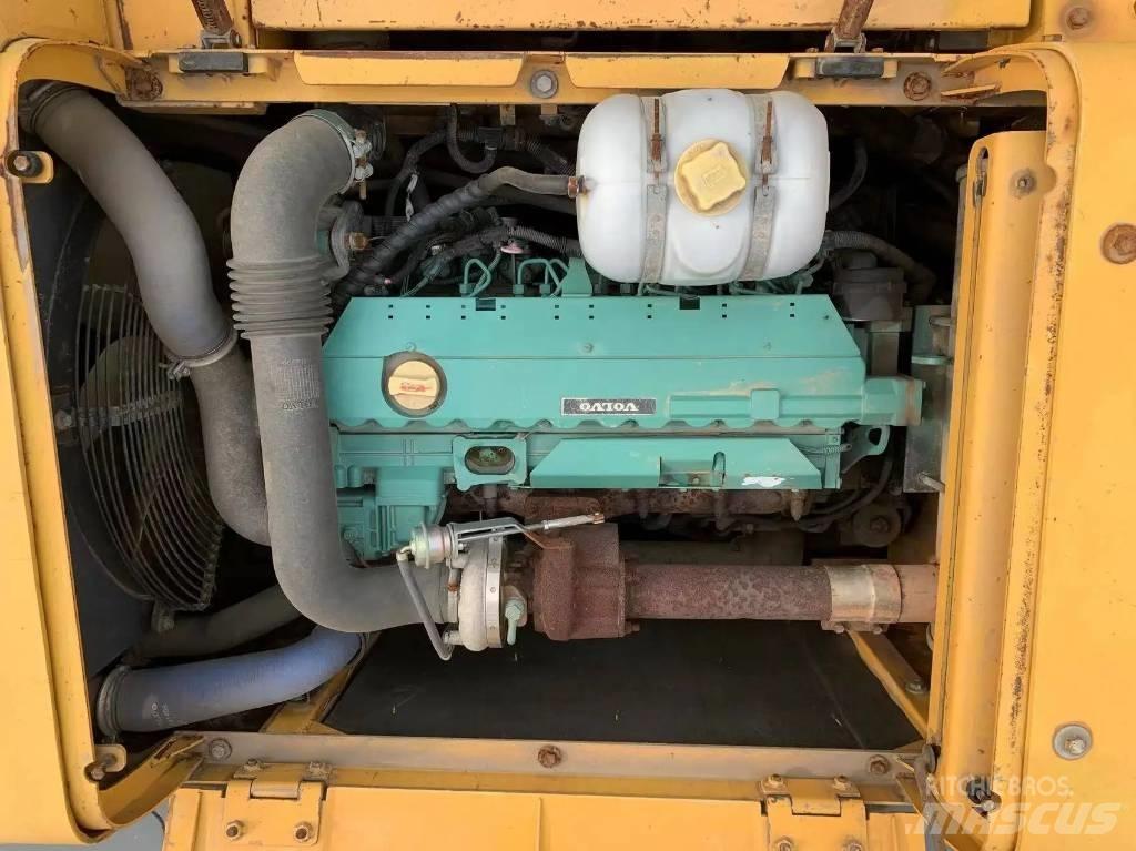 Volvo EC210D Верижен екскаватор