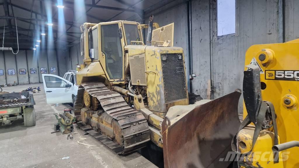 CAT D5 FOR PARTS Верижни булдозери
