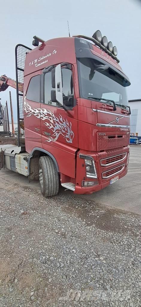 Volvo FH 16 750 За превоз на дървени трупи