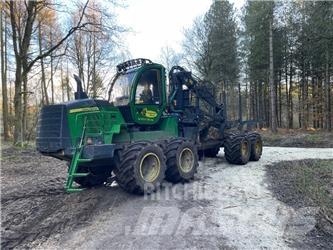 John Deere 1110G Форуардери