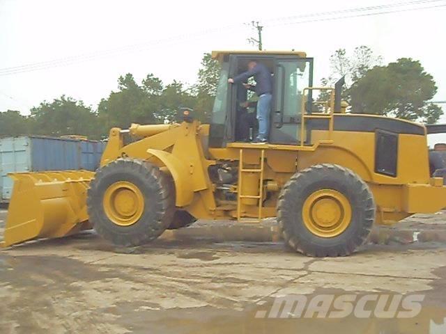 CAT 966 G Колесни товарачи